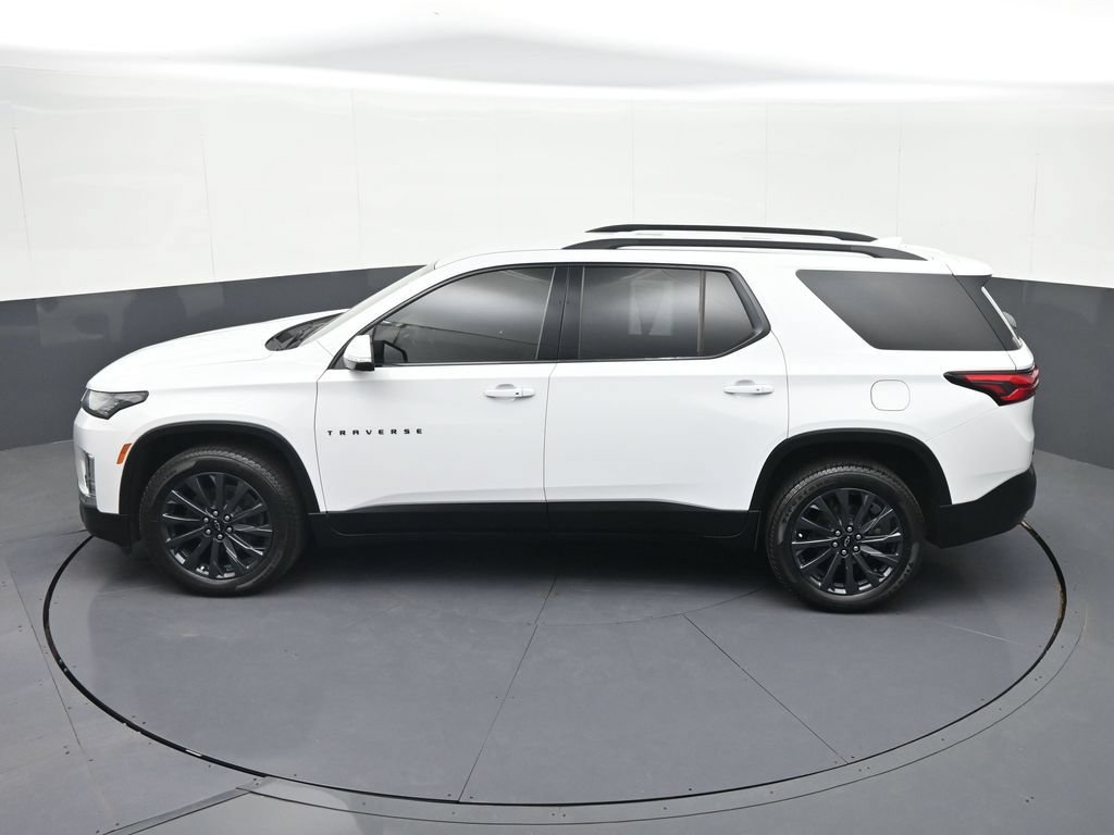 Used 2022 Chevrolet Traverse RS FWD image 25