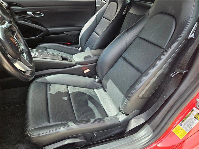 Used 2018 Porsche 718 Cayman RWD image 15