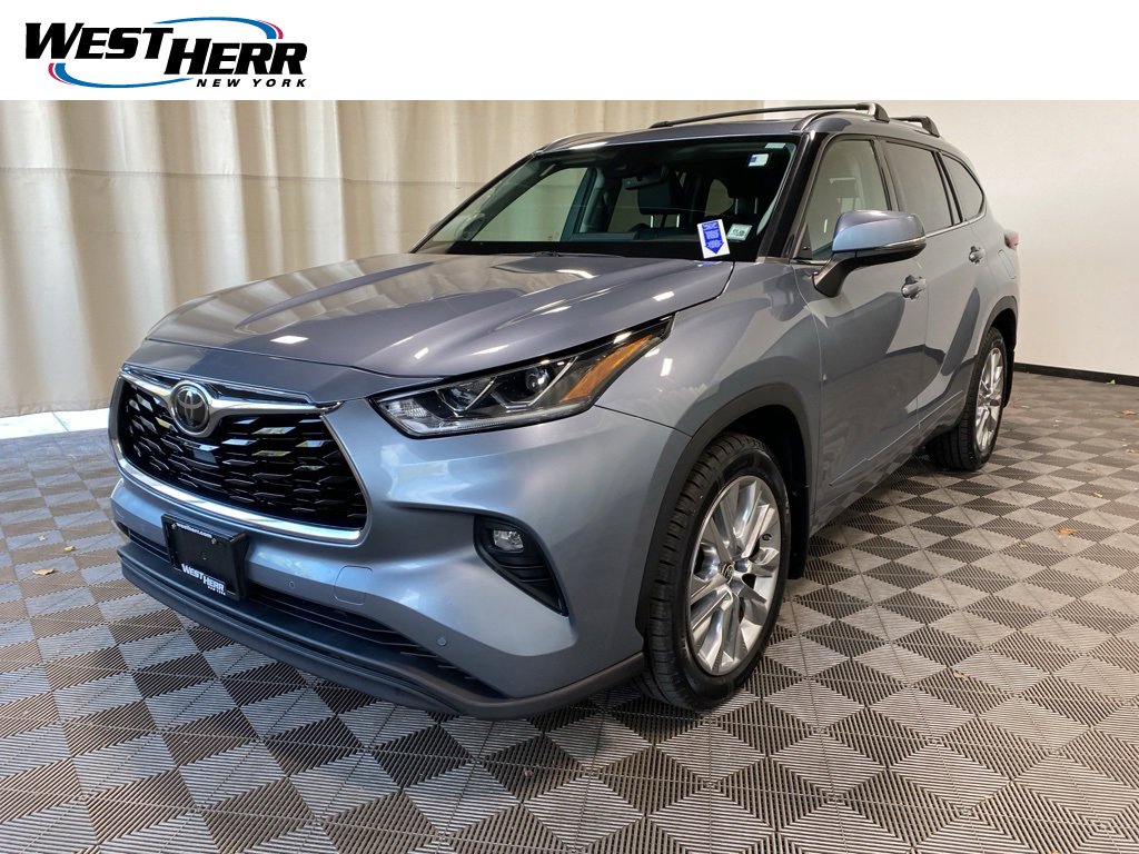 Used 2020 Toyota Highlander Limited image 3
