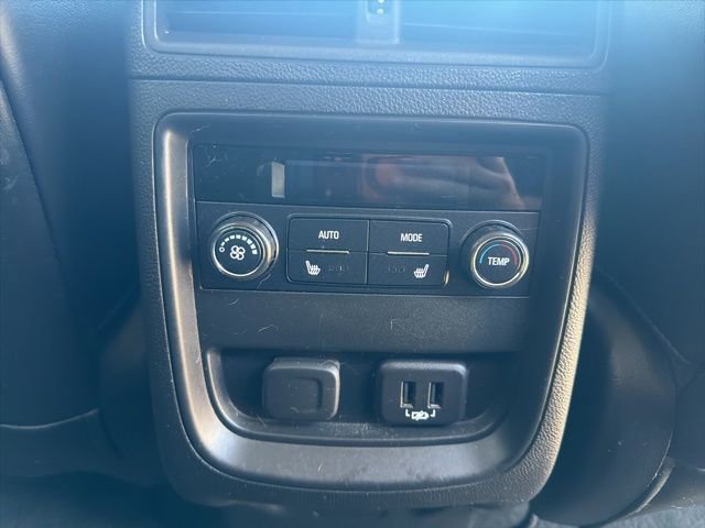 Used 2020 Buick Envision Essence w/ Experience Buick Package AWD/4WD image 18