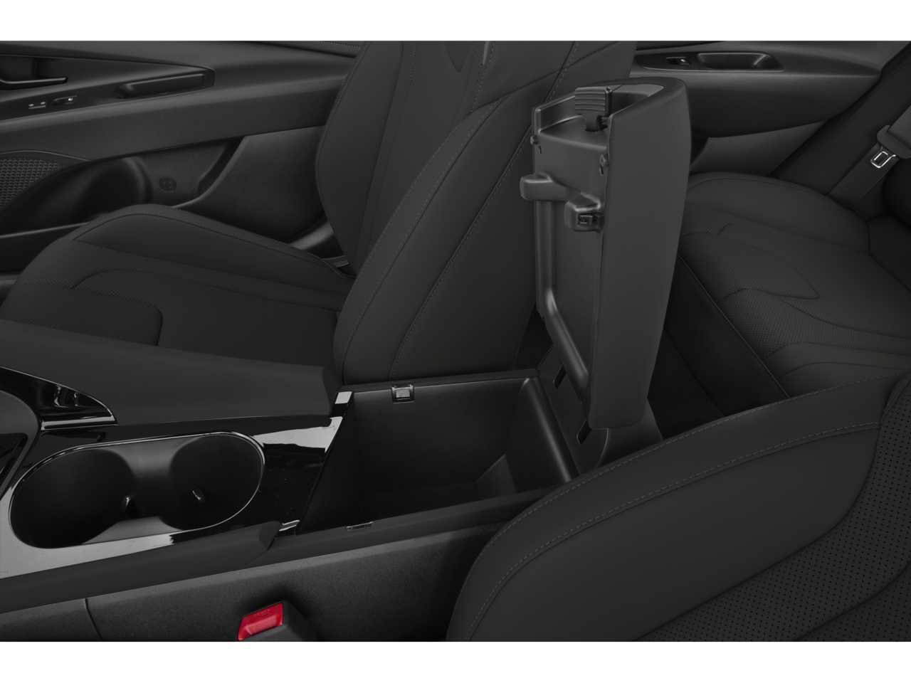 Used 2025 Hyundai Elantra Limited image 10