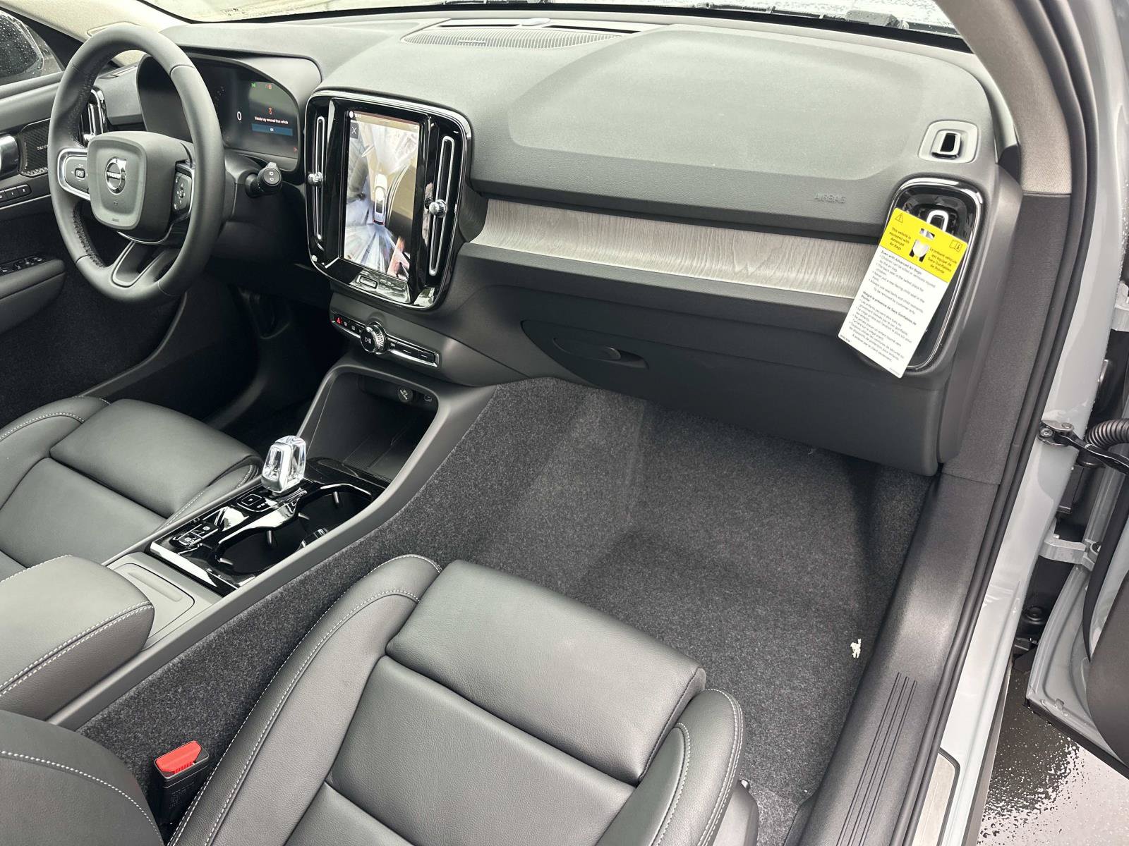 New 2026 Volvo XC40 B4 Plus w/ Climate Package FWD image 21