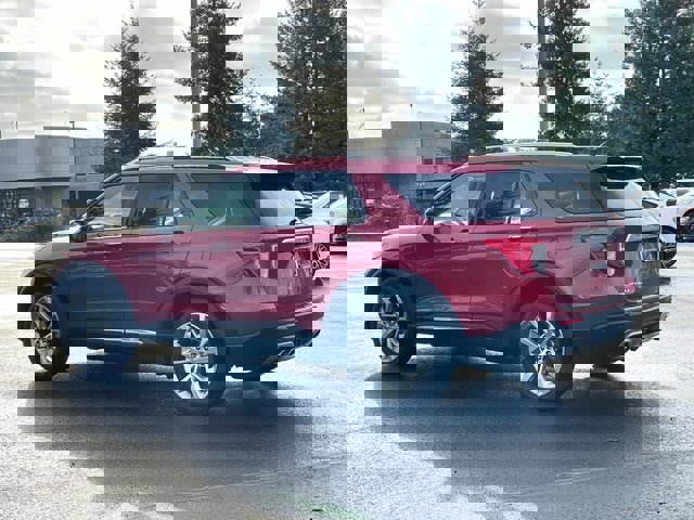 Certified 2021 Ford Explorer Platinum w/ Equipment Group 601A image 6