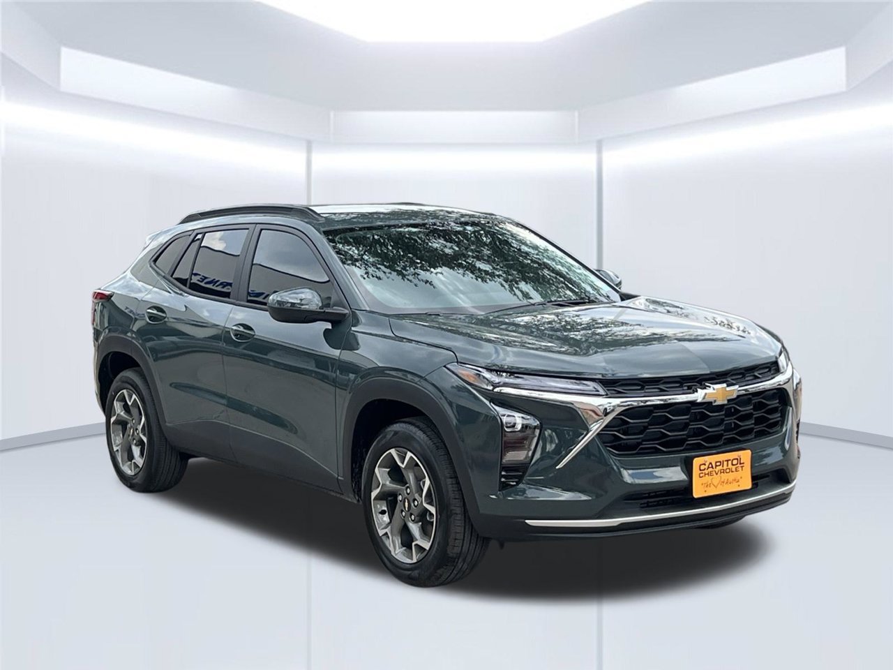 New 2026 Chevrolet Trax LT w/ LT Convenience Package FWD image 8