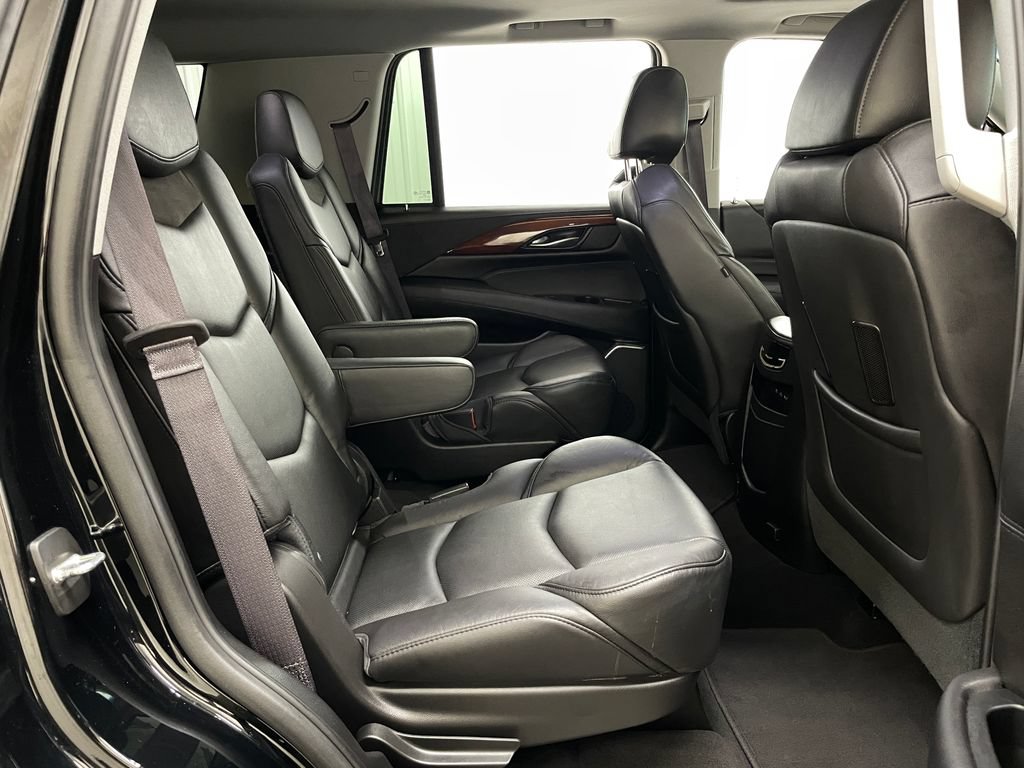 Used 2017 Cadillac Escalade Luxury AWD/4WD image 50