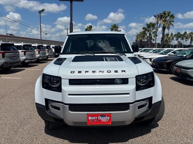 Used 2022 Land Rover Defender 110 S AWD/4WD image 2