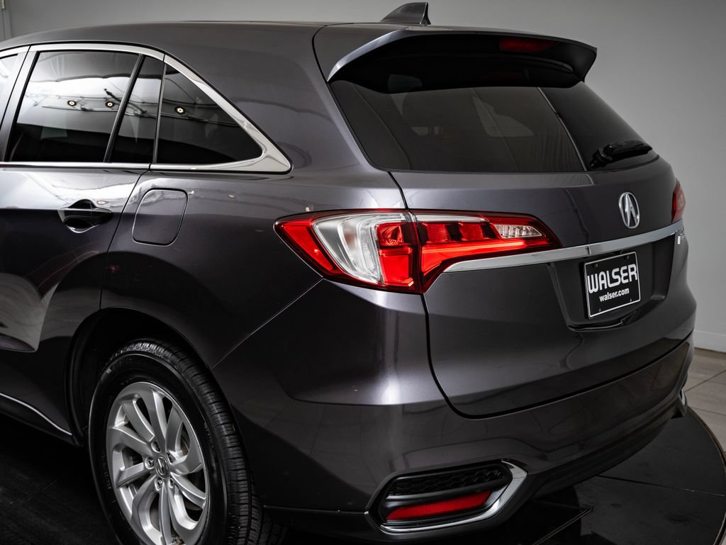Used 2017 Acura RDX w/ Technology Package FWD image 19