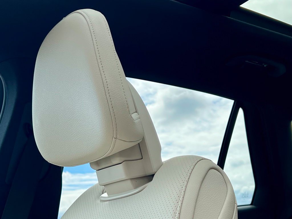 Certified 2026 Mercedes-Benz GLC 300 4MATIC image 18