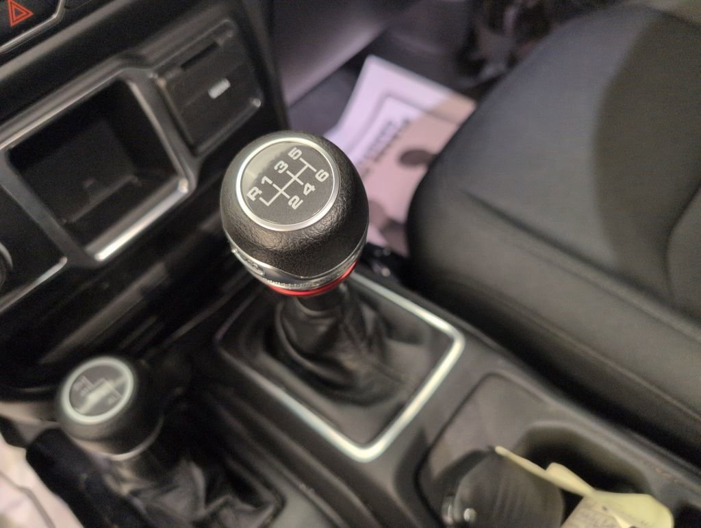 Used 2023 Jeep Wrangler Willys image 29