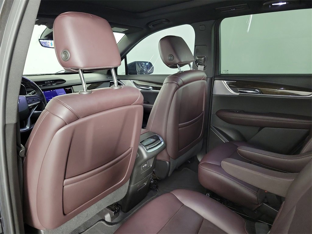 Used 2021 Cadillac XT6 Premium Luxury image 12