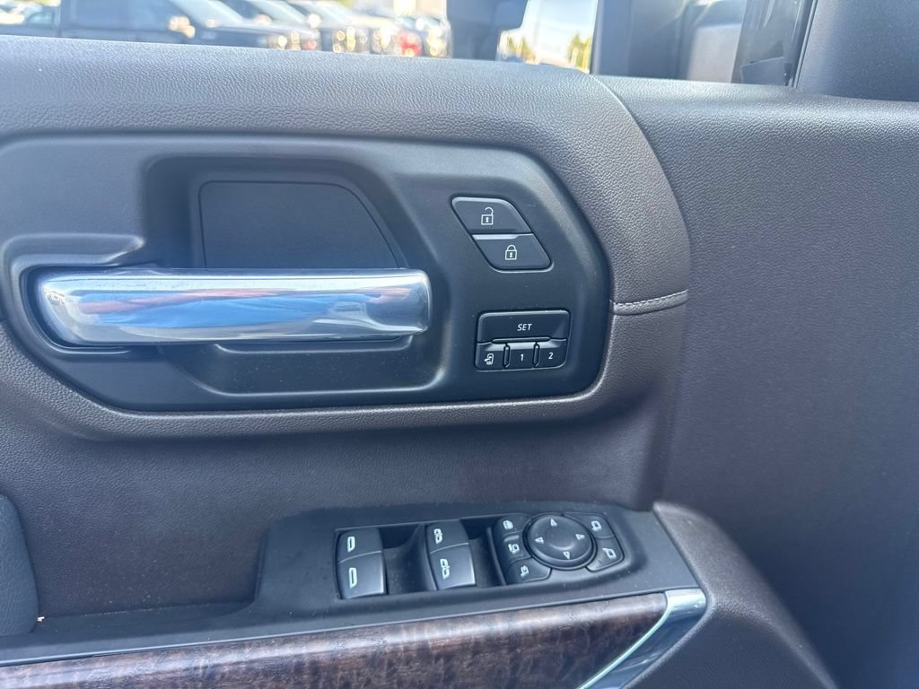 Used 2021 GMC Sierra 2500 Denali w/ Denali Ultimate Package AWD/4WD image 17