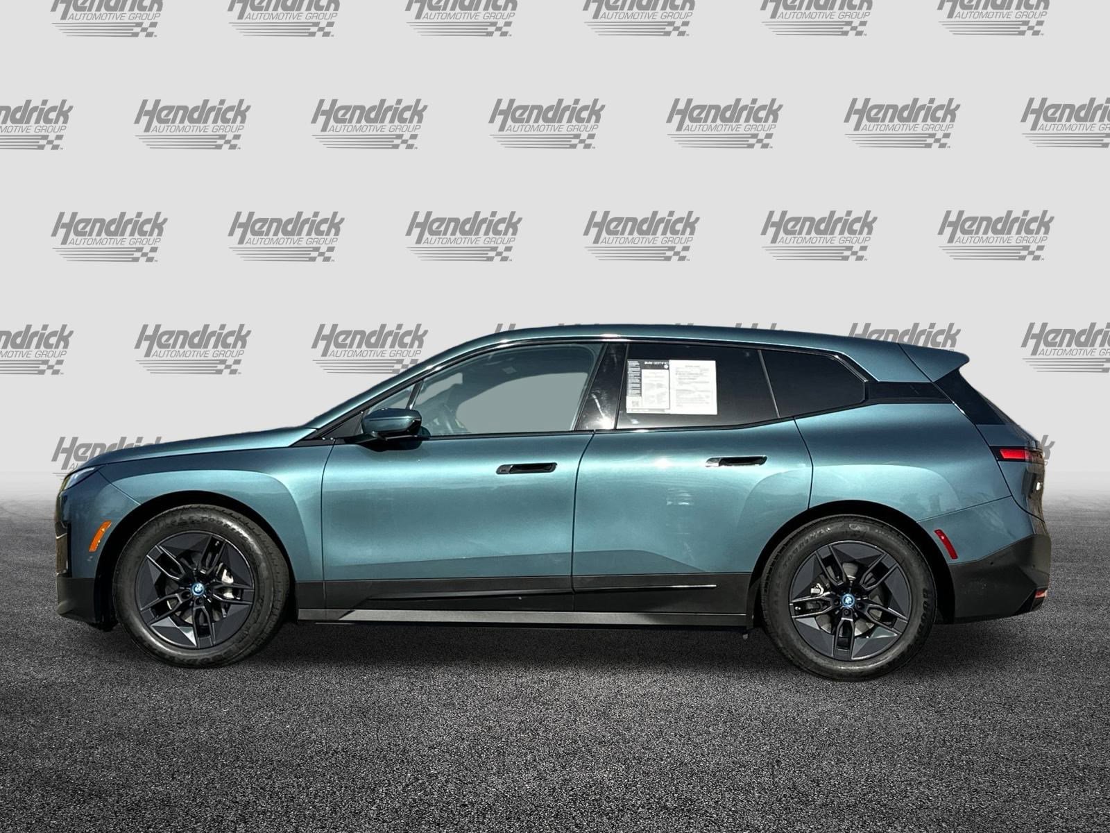 Used 2023 BMW iX xDrive50 w/ Premium Package image 8