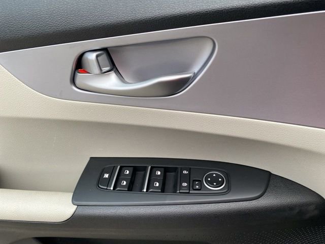 Used 2023 Kia Forte LXS w/ LXS Technology Package image 17