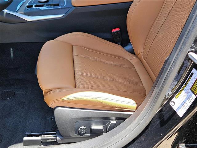 Certified 2025 BMW 330i Sedan w/ Convenience Package image 4