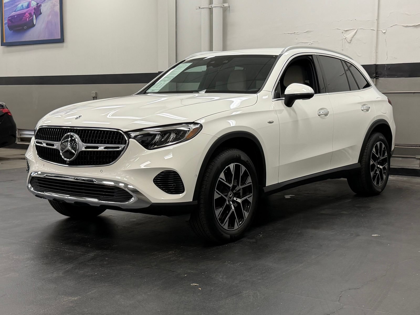Certified 2025 Mercedes-Benz GLC 350e 4MATIC image 6