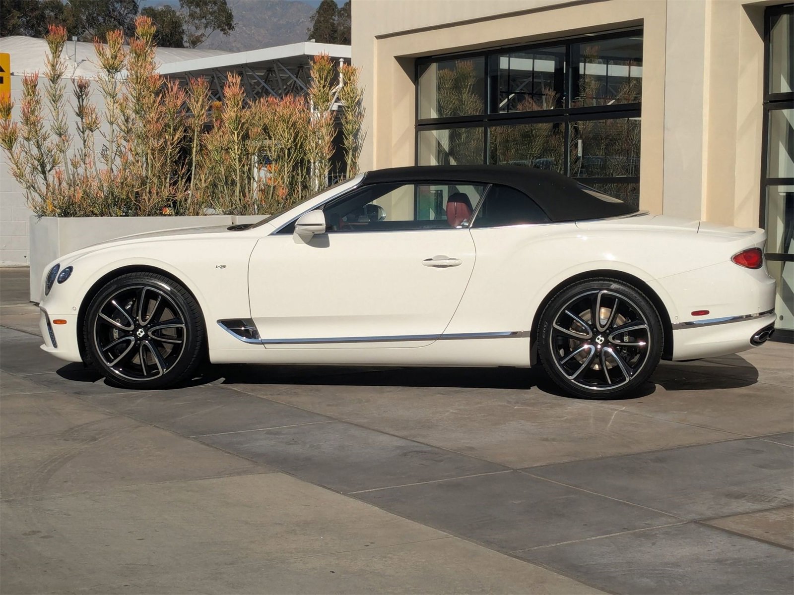 Used 2022 Bentley Continental GT image 5