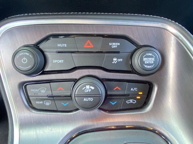 Used 2018 Dodge Challenger SXT w/ Blacktop Package image 22