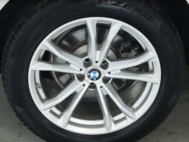 Used 2025 BMW X3 xDrive30i w/ Convenience Package image 13