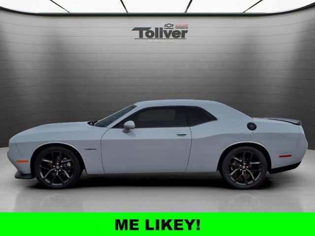 Used 2022 Dodge Challenger R/T w/ Blacktop Package RWD image 4