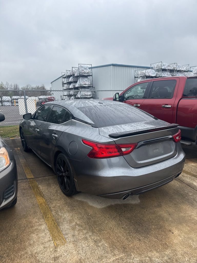 Used 2018 Nissan Maxima SR w/ Midnight Edition image 8