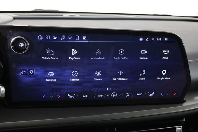 Used 2025 Chevrolet Traverse LT w/ Midnight/Sport Edition image 32