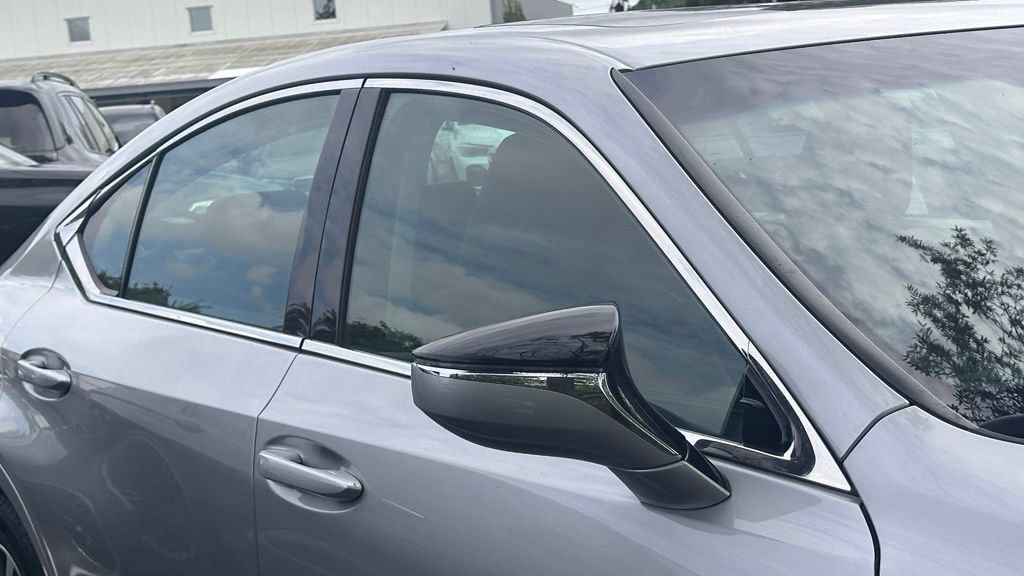 Used 2021 Lexus ES 350 w/ Premium Package FWD image 3