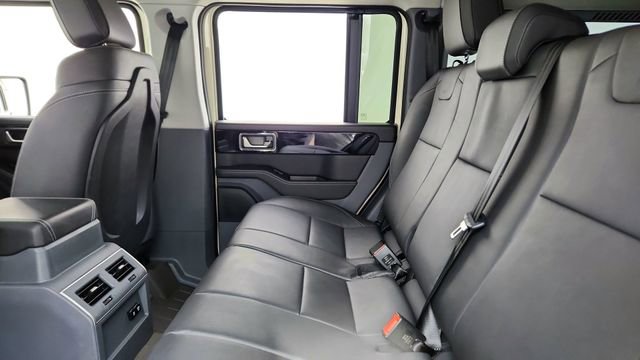 Used 2025 INEOS Grenadier AWD/4WD image 29