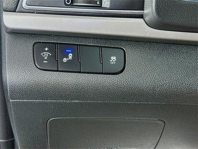 Used 2017 Hyundai Elantra Value Edition w/ Cargo Package image 10