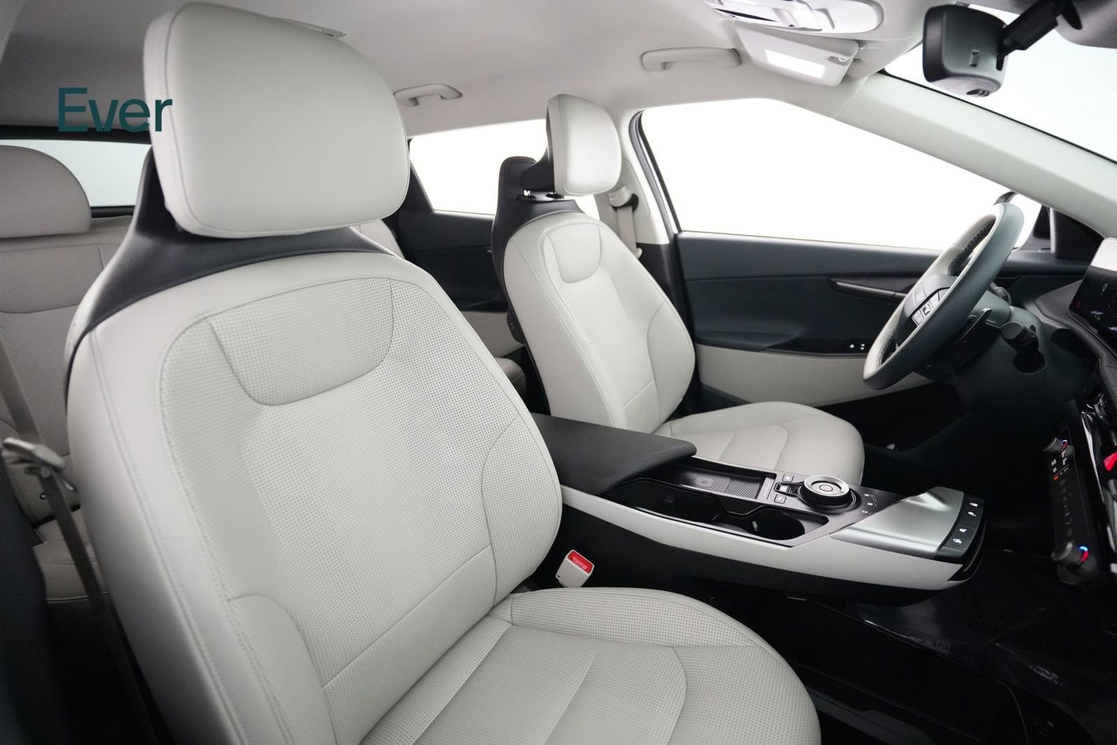 Used 2025 Kia EV6 Wind image 23