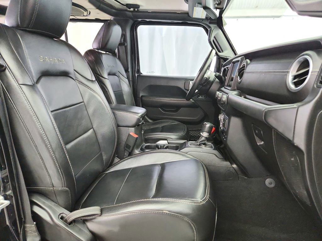 Used 2018 Jeep Wrangler Unlimited Sahara w/ Dual Top Group image 25
