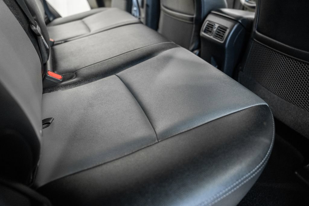 Used 2020 Toyota 4Runner SR5 Premium w/ Moonroof Package AWD/4WD image 32