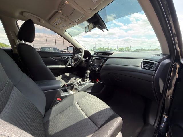 Used 2019 Nissan Rogue SV image 22