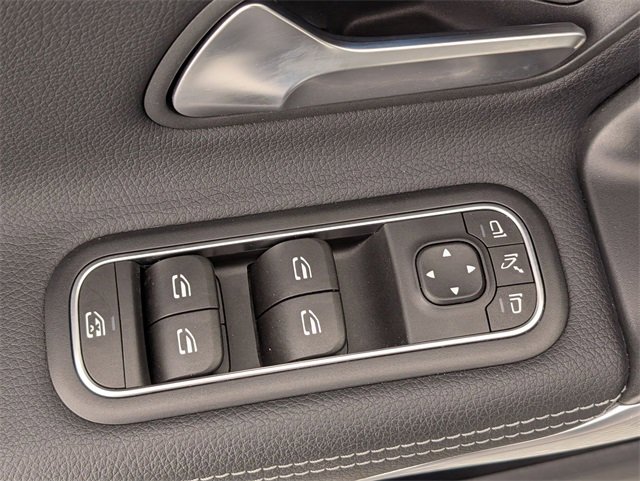 Used 2025 Mercedes-Benz CLA 250 4MATIC image 12