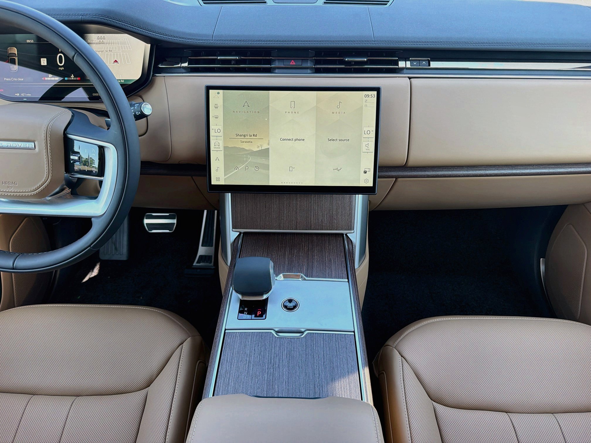 New 2026 Land Rover Range Rover Long Wheelbase SE AWD/4WD image 20