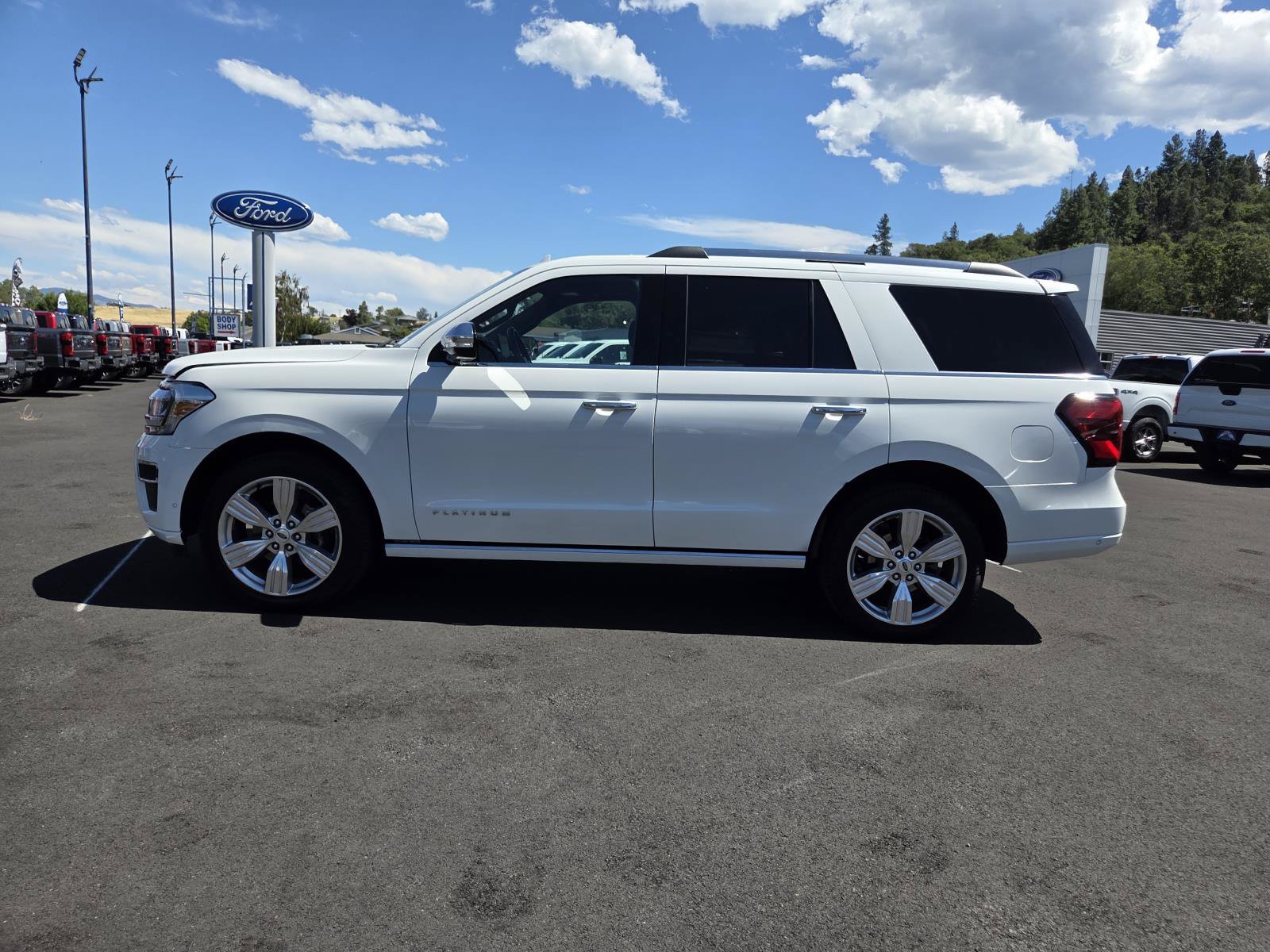 Certified 2024 Ford Expedition Platinum RWD image 8