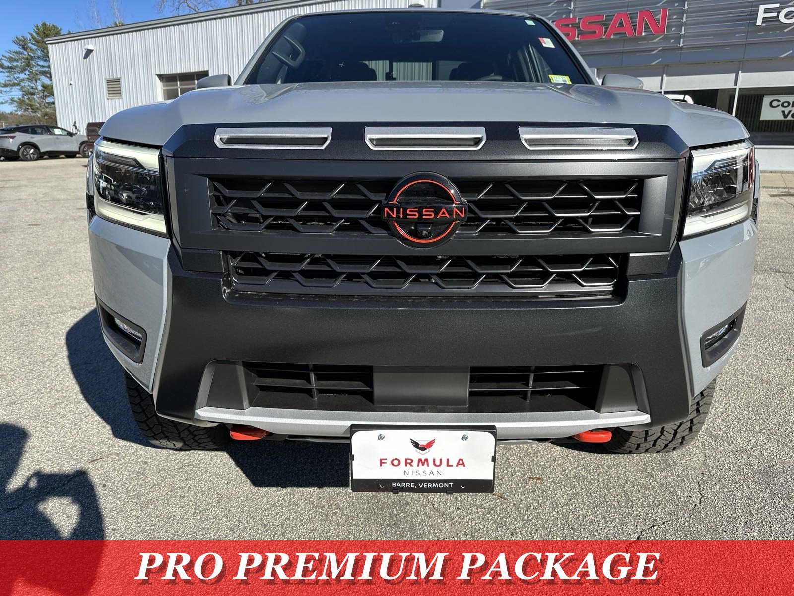 New 2025 Nissan Frontier PRO-4X w/ Pro Premium Package image 2