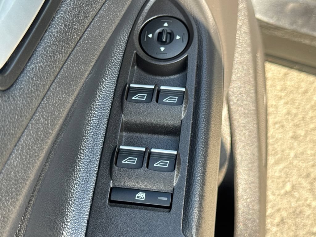 Used 2019 Ford Escape Titanium AWD/4WD image 27