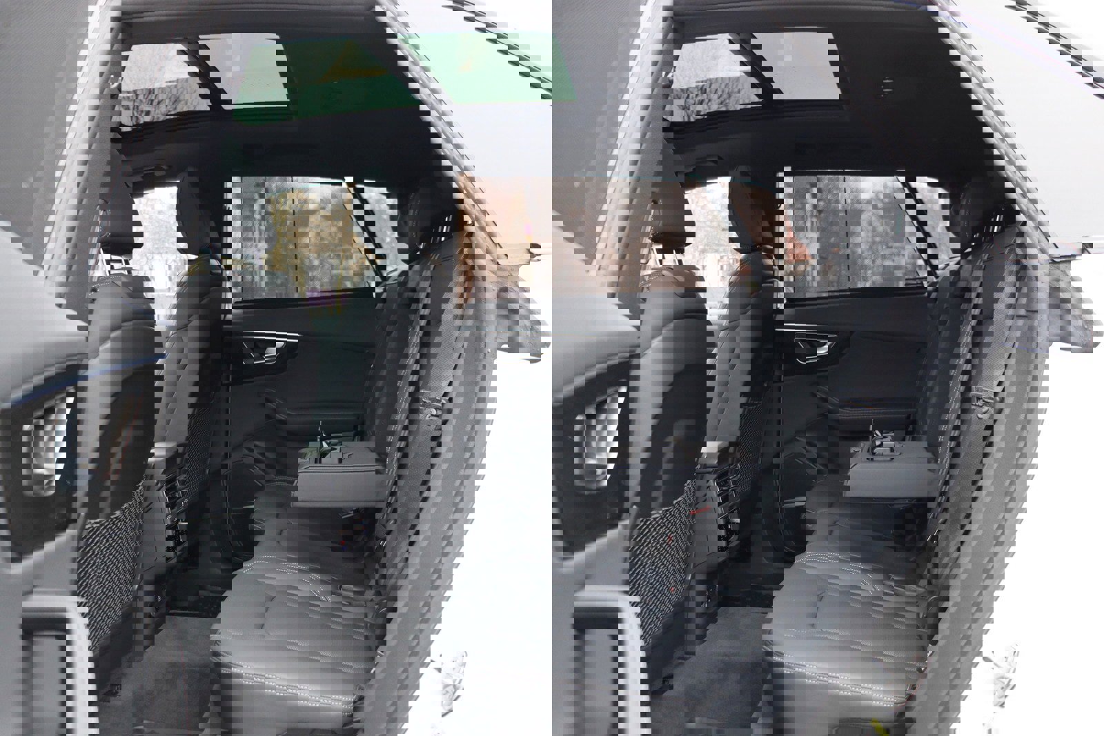 Used 2025 Audi Q8 Prestige w/ Prestige Package image 14