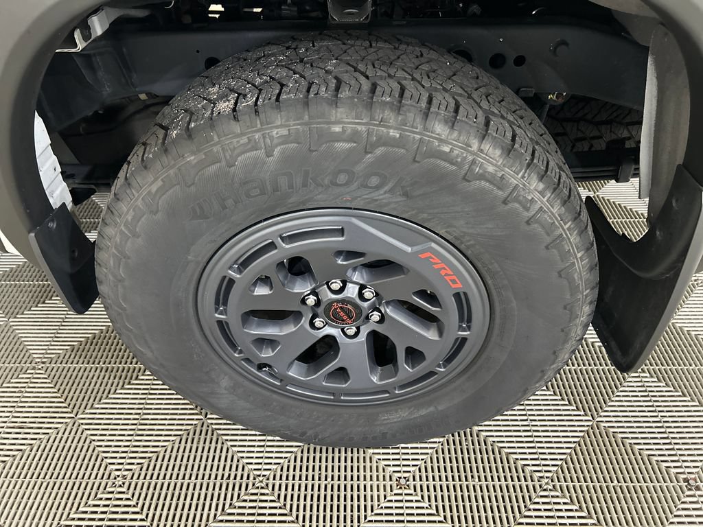 Used 2026 Nissan Frontier PRO-4X w/ Pro-4x Convenience Package AWD/4WD image 11