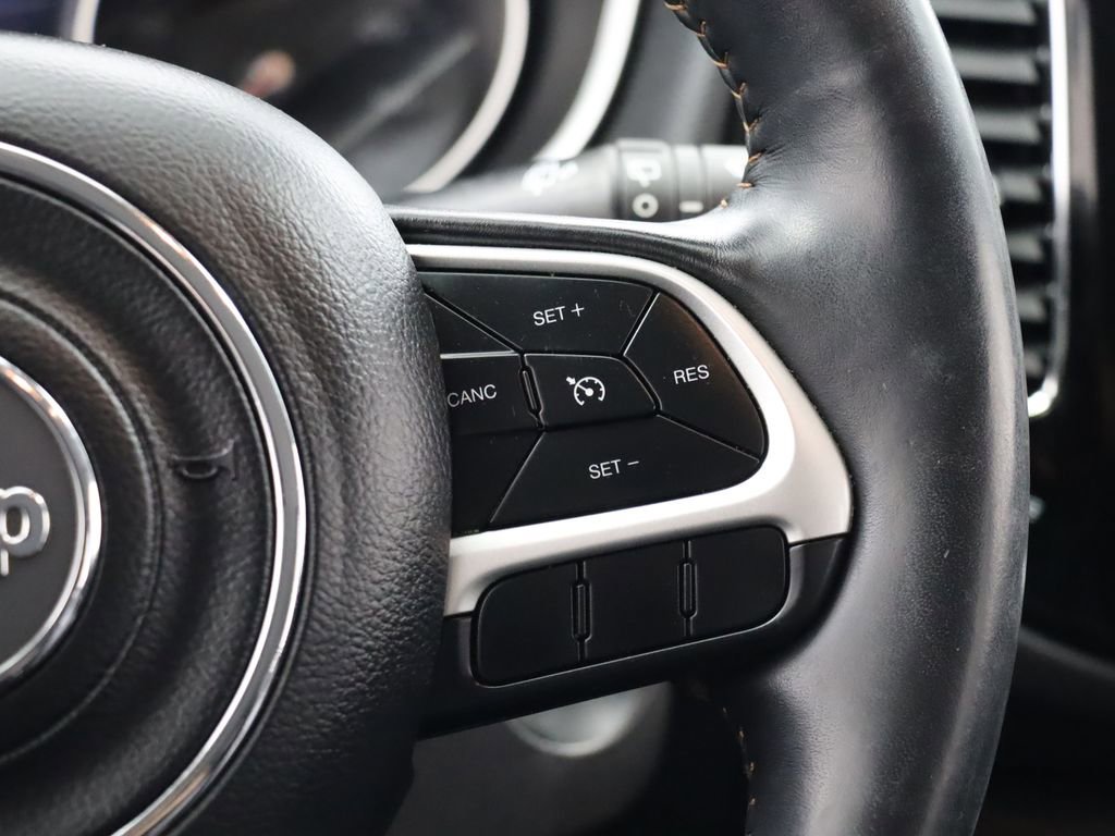 Used 2019 Jeep Compass Limited w/ Safety & Security Group AWD/4WD image 17