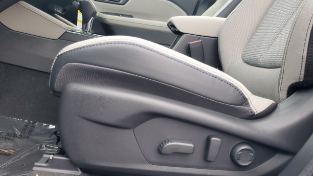 Used 2026 Subaru Forester Premium AWD/4WD image 7