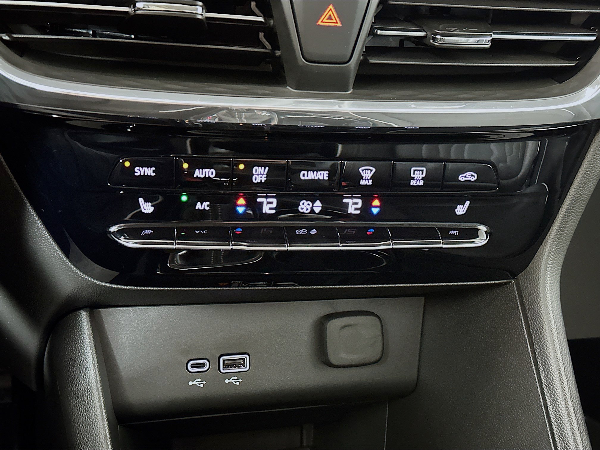 Used 2026 Buick Encore GX Avenir w/ Avenir Technology Package FWD image 15