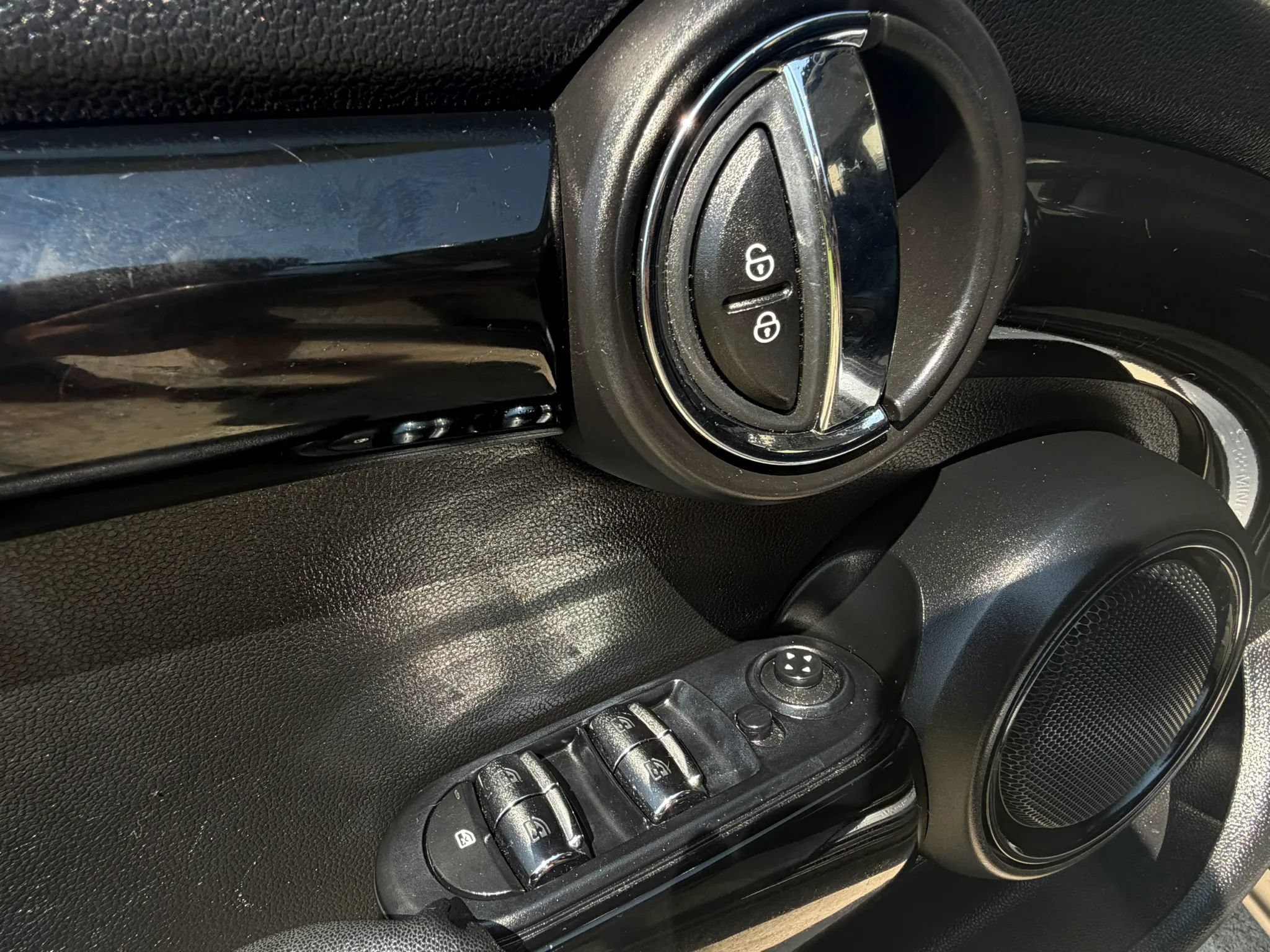 Used 2016 MINI Cooper S FWD image 13