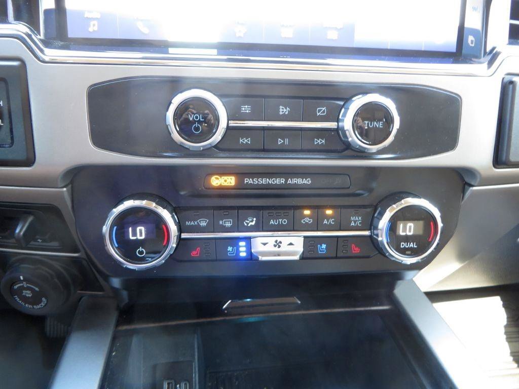 Used 2022 Ford F250 Lariat w/ Lariat Value Package AWD/4WD image 22