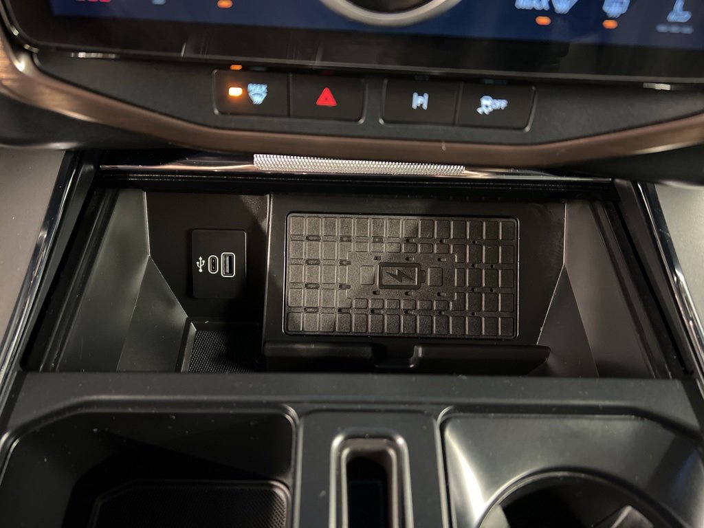 Certified 2025 Ford F150 Lightning Lariat image 14