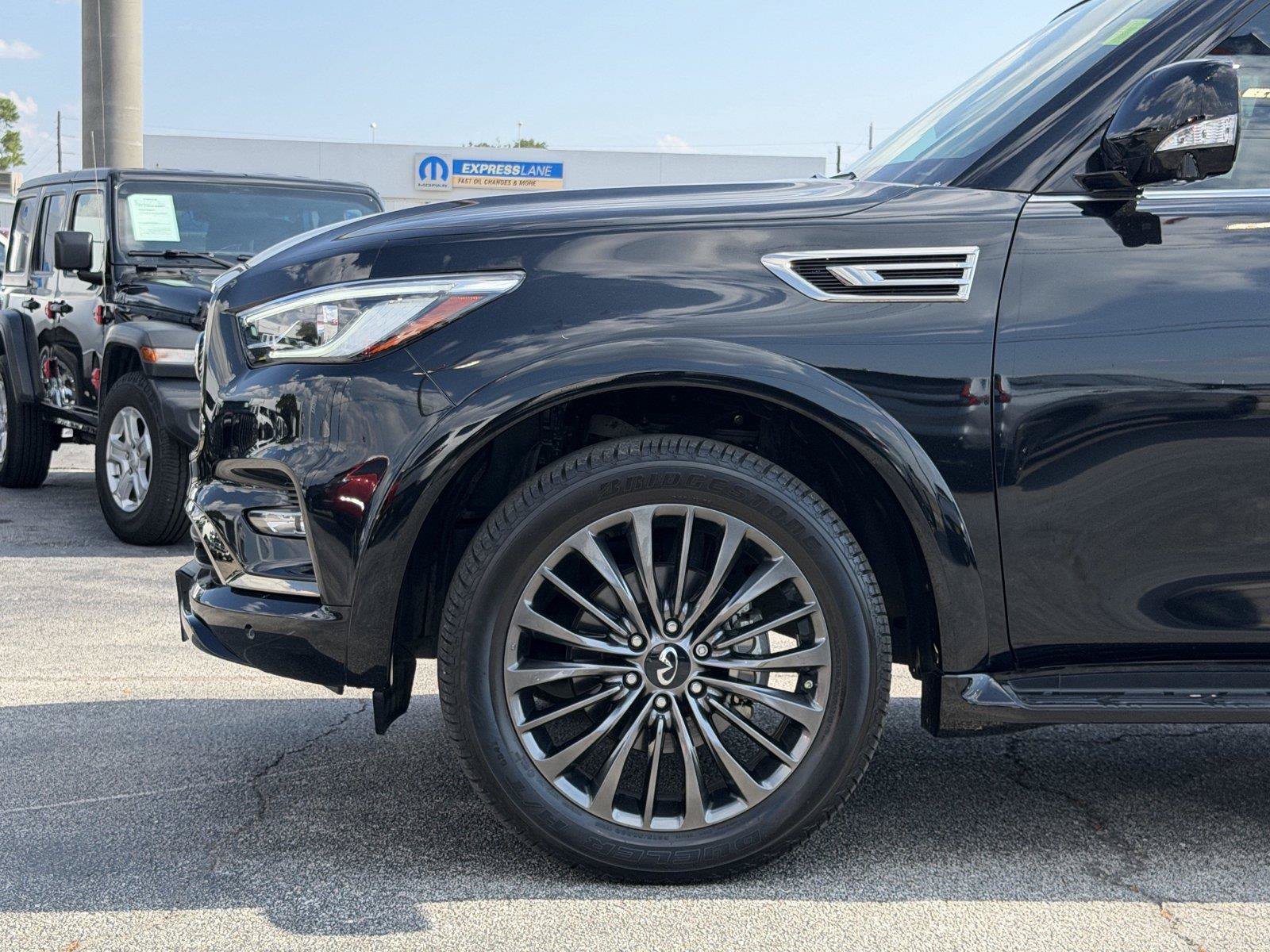 Used 2023 INFINITI QX80 Premium Select w/ Cargo Package AWD/4WD image 10