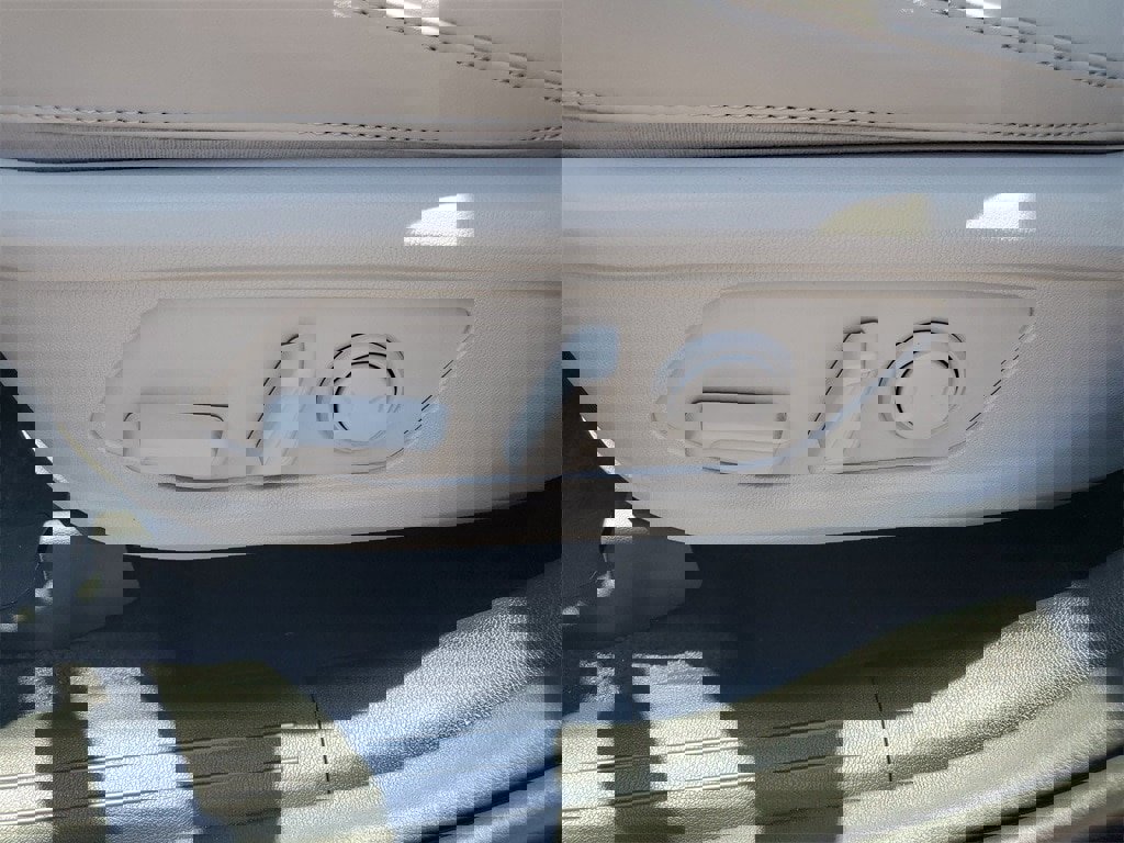 New 2026 Kia Sorento SX image 7