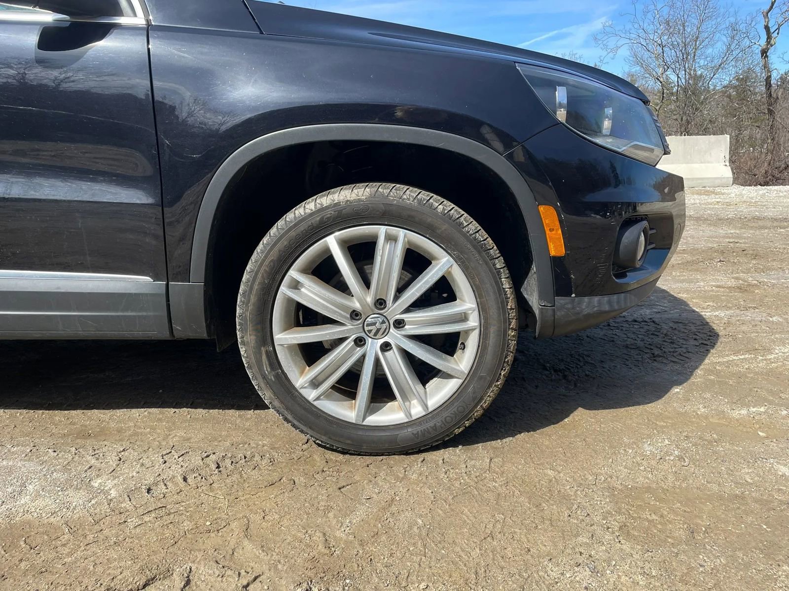 Used 2015 Volkswagen Tiguan SEL image 37