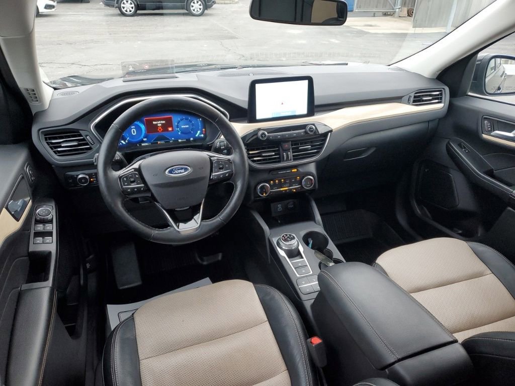 Used 2022 Ford Escape Titanium w/ Titanium Elite Package image 26