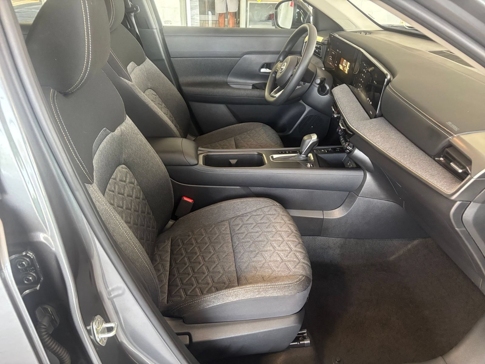 Used 2026 Nissan Kicks SV w/ Cold Weather Package AWD/4WD image 34